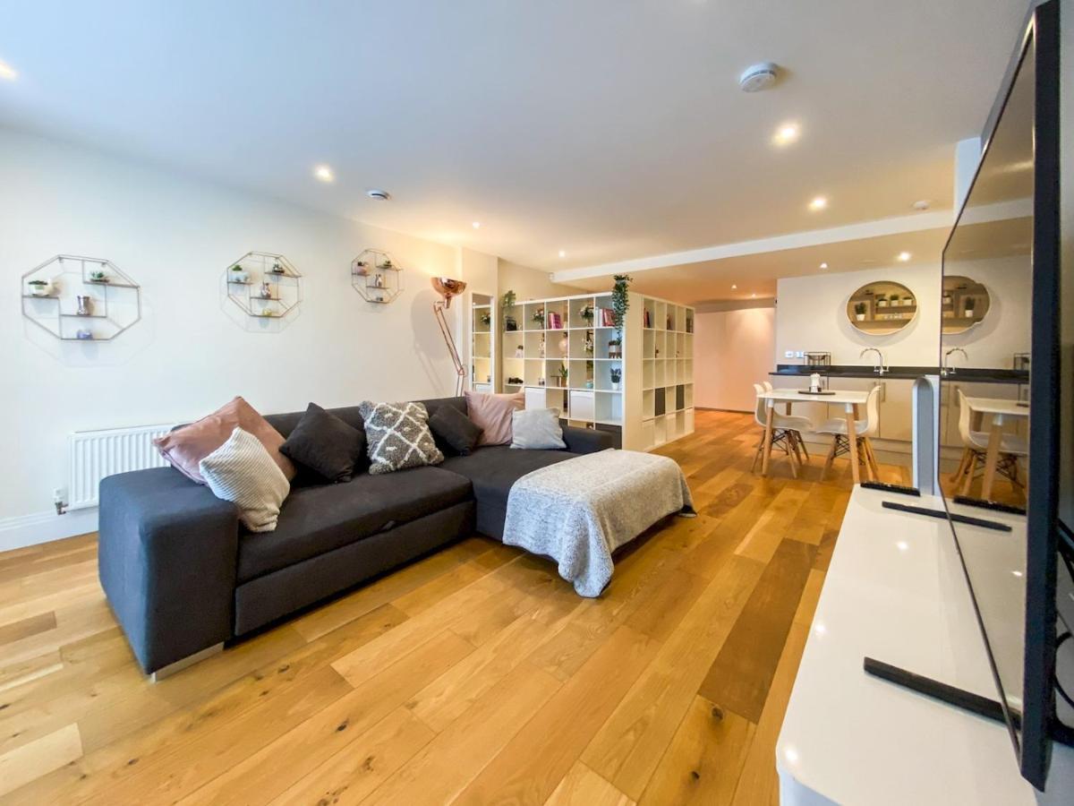 Apartament Pass The Keys Large And Modern Studio Flat In South East
